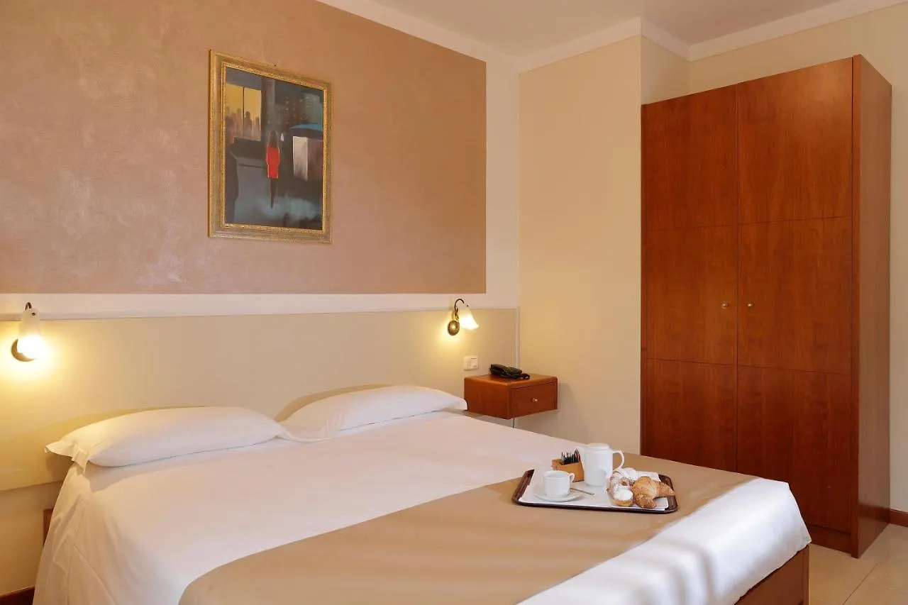 Hotel Michelangelo Terranuova Bracciolini 3*,